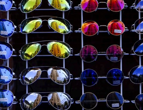 Óculos de sol falsificado pode gerar danos à visão